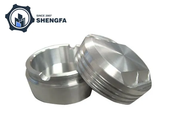 เหตุใดการกลึง CNC ของไทเทเนียมจึงต้องใช้น้ำหล่อเย็นแรงดันสูงและเครื่องมือพิเศษ