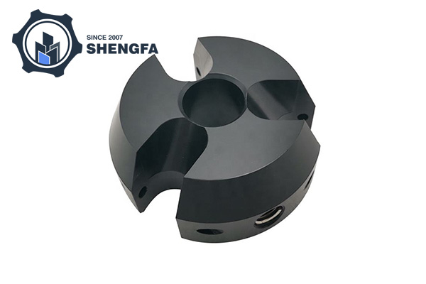 การใช้เครื่องจักรพลาสติก CNC ที่แม่นยำรองรับการออกแบบน้ำหนักเบาได้อย่างไร